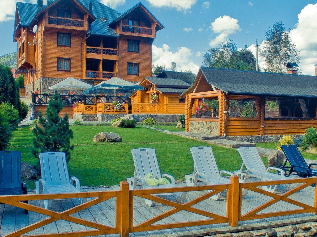 Forest House Tatariw